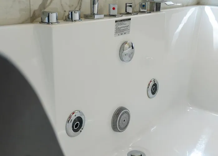 호텔 Alko Shkodër